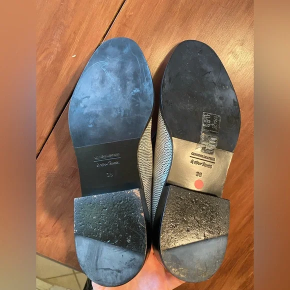 & Other Stories Cut-Out Polka Dot Genuine Leather Oxfords Size 38/US 7.5 - Picture 7 of 7